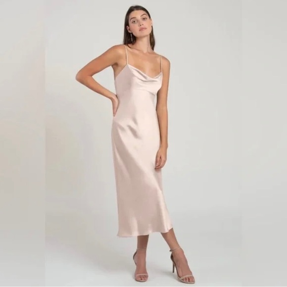 New show Me Your Mumu Veronica Cowl Satin Dress with a ring attached medium - Picture 1 of 7